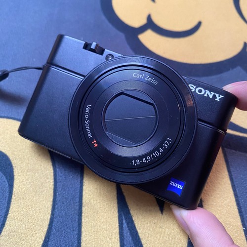 Sony rx100 3 - i, x