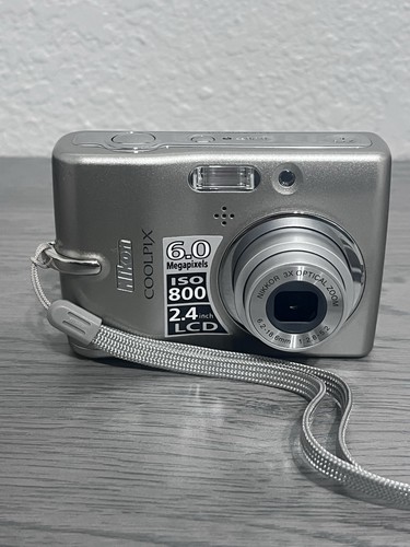Nikon coolpix l11 0mp silver - nikon, 6.0mp